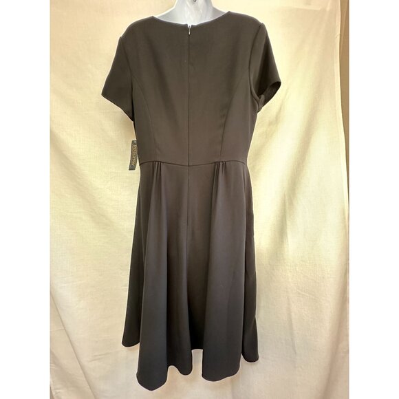 Pendleton Little Black Short Sleeve Dress Size 12 with Pleats NEW - Picture 4 of 12